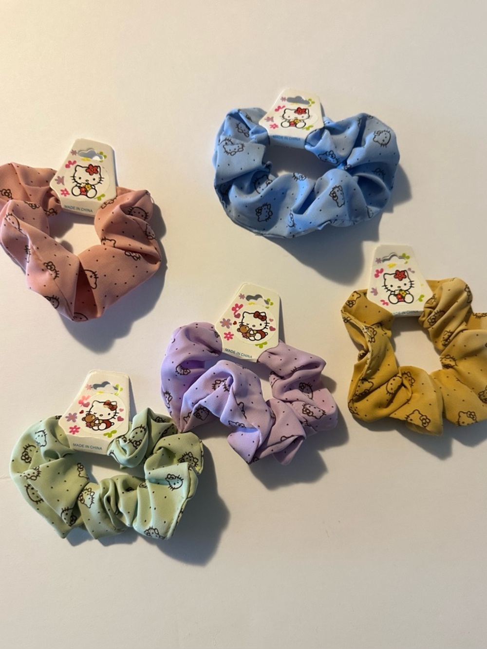 Hello Kitty 5pcs. Scrunchies set